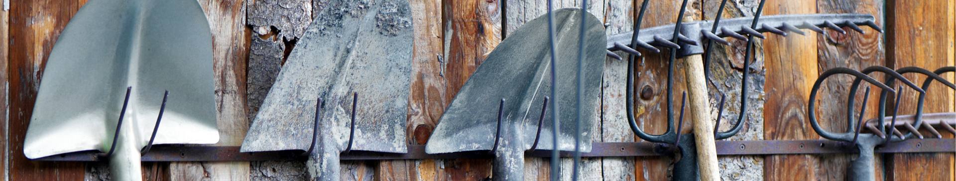 Complete Guide to Maintaining Your Garden Tools 